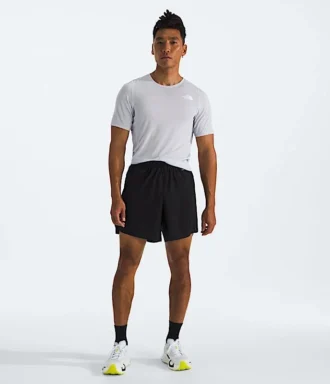 Herren-Shorts Summit Series Pacesetter 7»